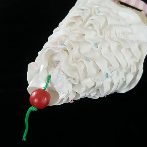 Betsey Johnson Kiss Me Till Ice Cream Wristlet - Picture 8 of 16